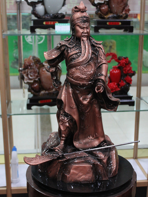 關(guān)公擺件 工藝禮品中的吉祥象征與藝術(shù)收藏